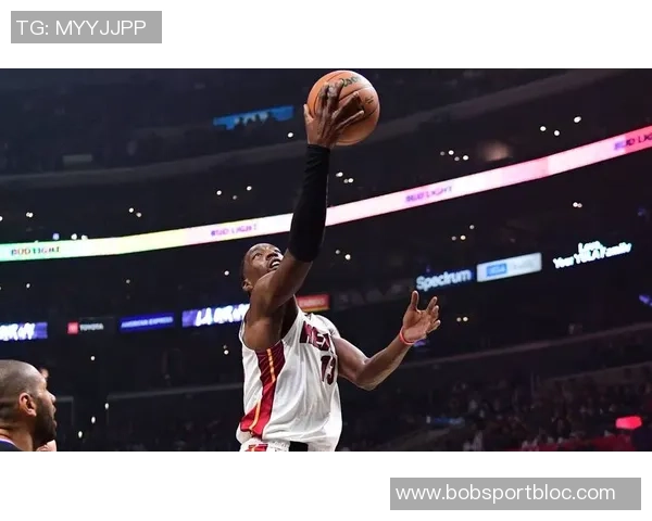 阿德巴约坚定信念不惧外界评价自信投篮能力展现个人风采