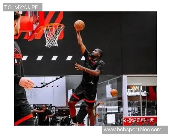 乌度卡称卡佩拉可胜任传统中锋角色与申京联手打造双塔阵容